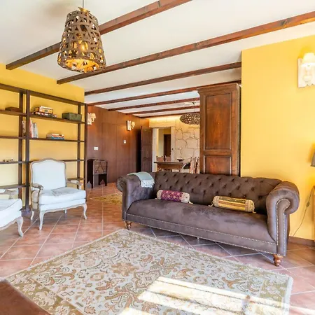 Portugal Active Sao Juliao Retreat | Pool, Jacuzzi & Garden Escape *